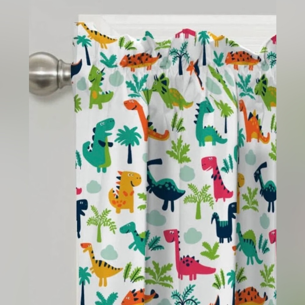 🦖Eclipse Dippy Dinos window valance 84” by 18” long. New.